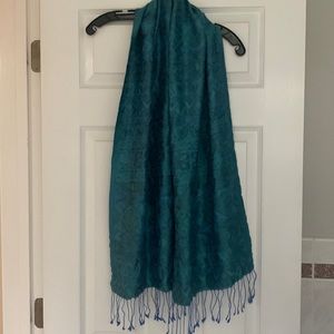 Silk scarf w tassels. Turquoise/blue. Like new.